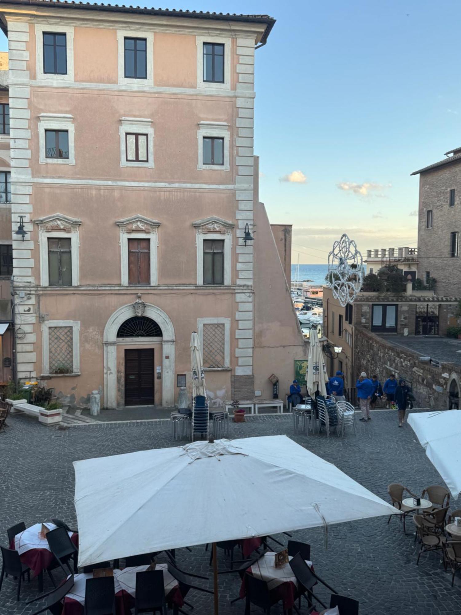 Il Vicolo B&B Giubileo Нетуно Екстериор снимка
